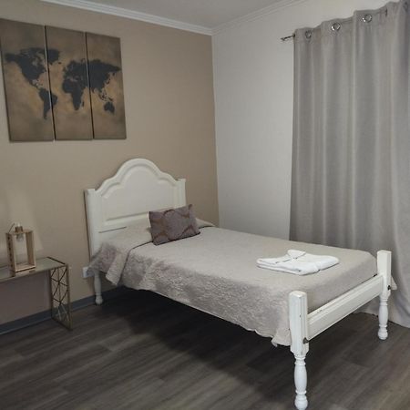Angra do Heroísmo Casa De Hospedes Isaias מראה חיצוני תמונה