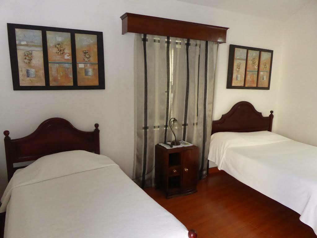 Angra do Heroísmo Casa De Hospedes Isaias מראה חיצוני תמונה